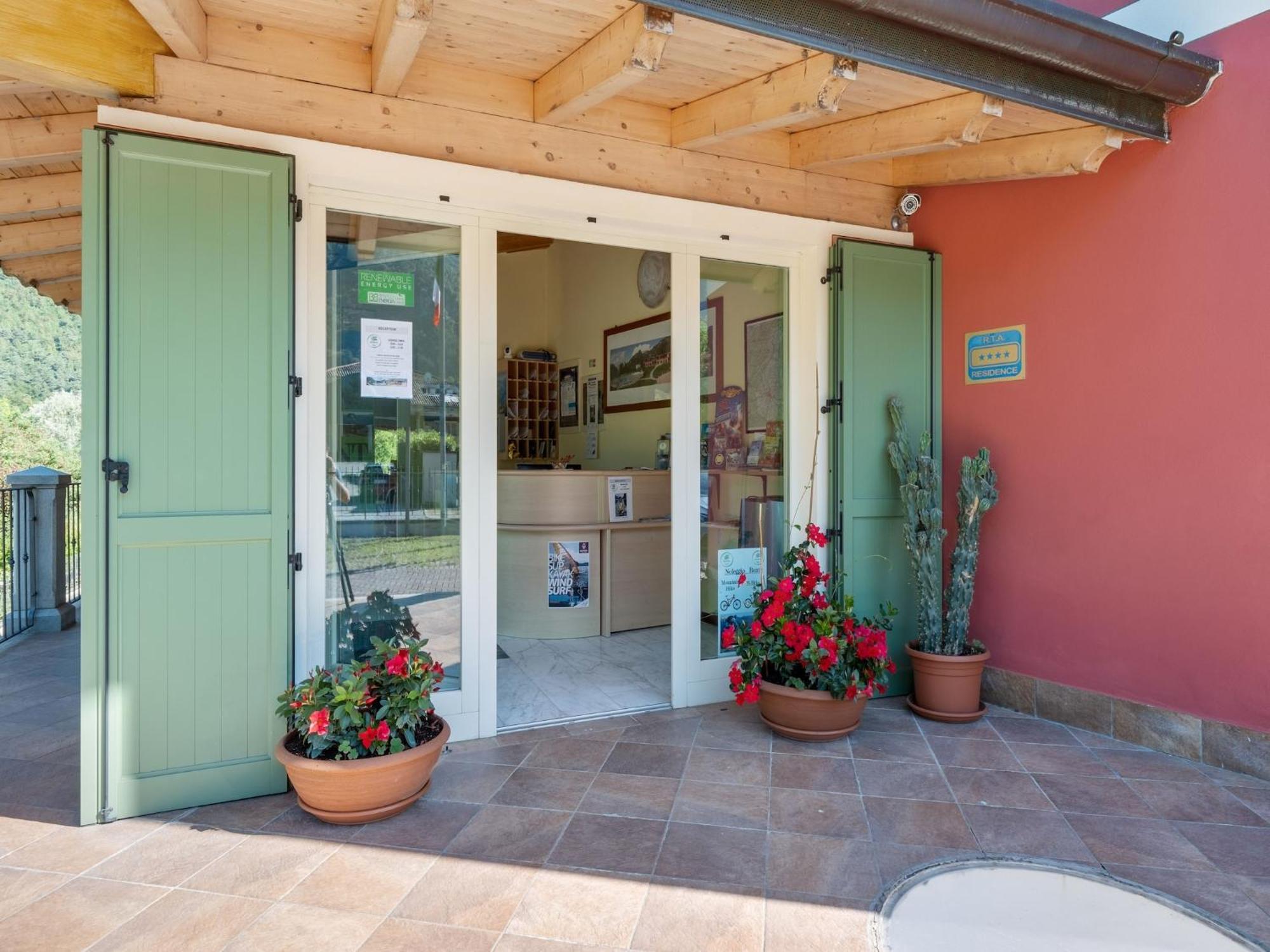 Spacious Apartment In Idro With Shared Pool Crone Kültér fotó