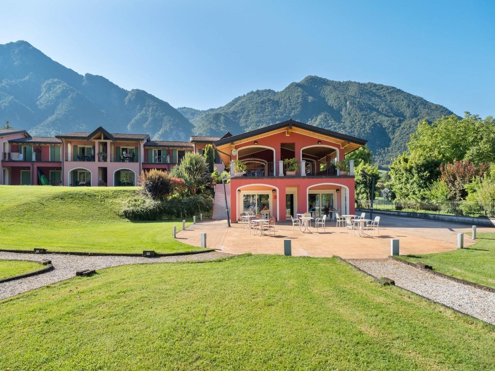 Spacious Apartment In Idro With Shared Pool Crone Kültér fotó