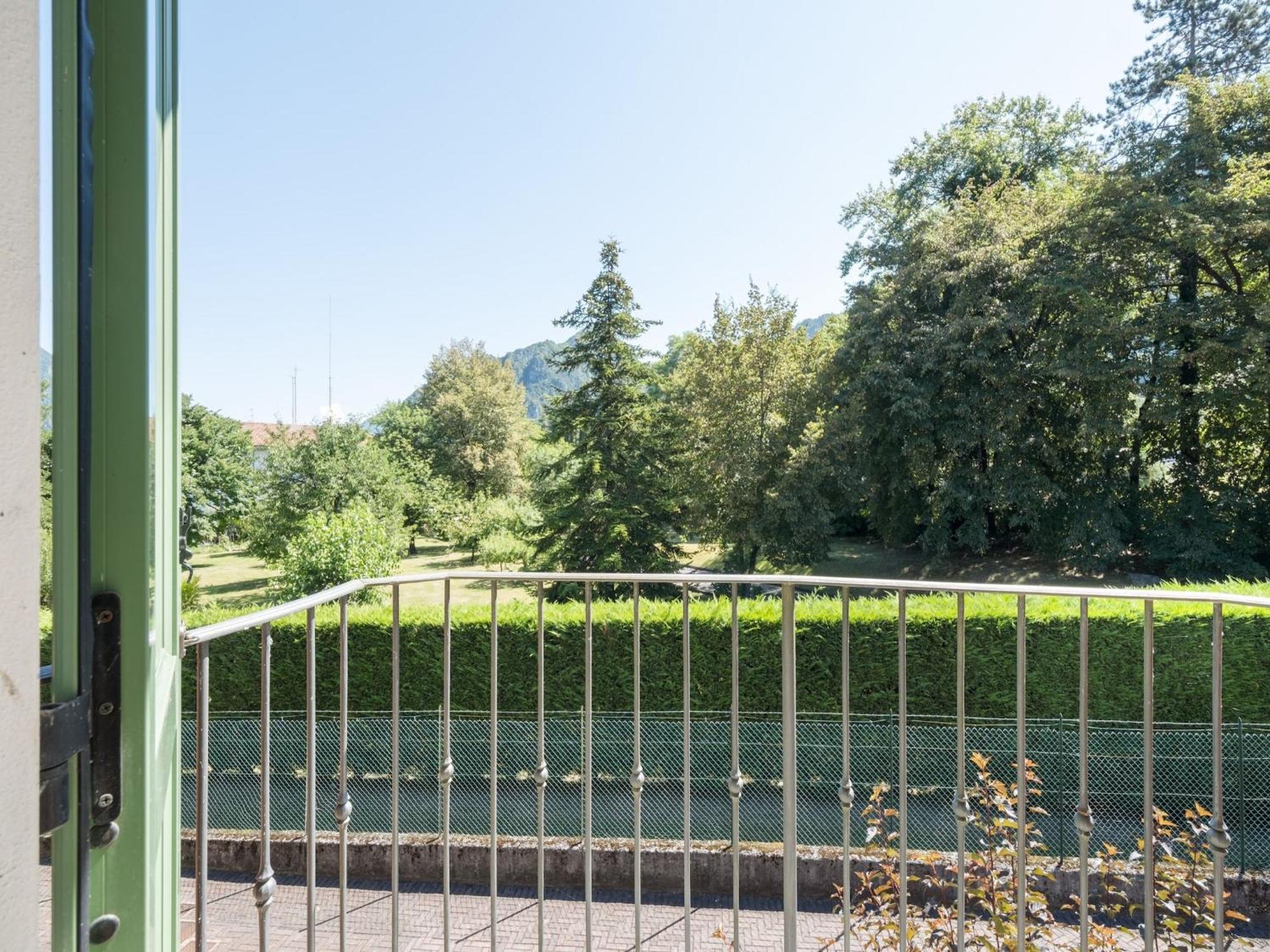 Spacious Apartment In Idro With Shared Pool Crone Kültér fotó
