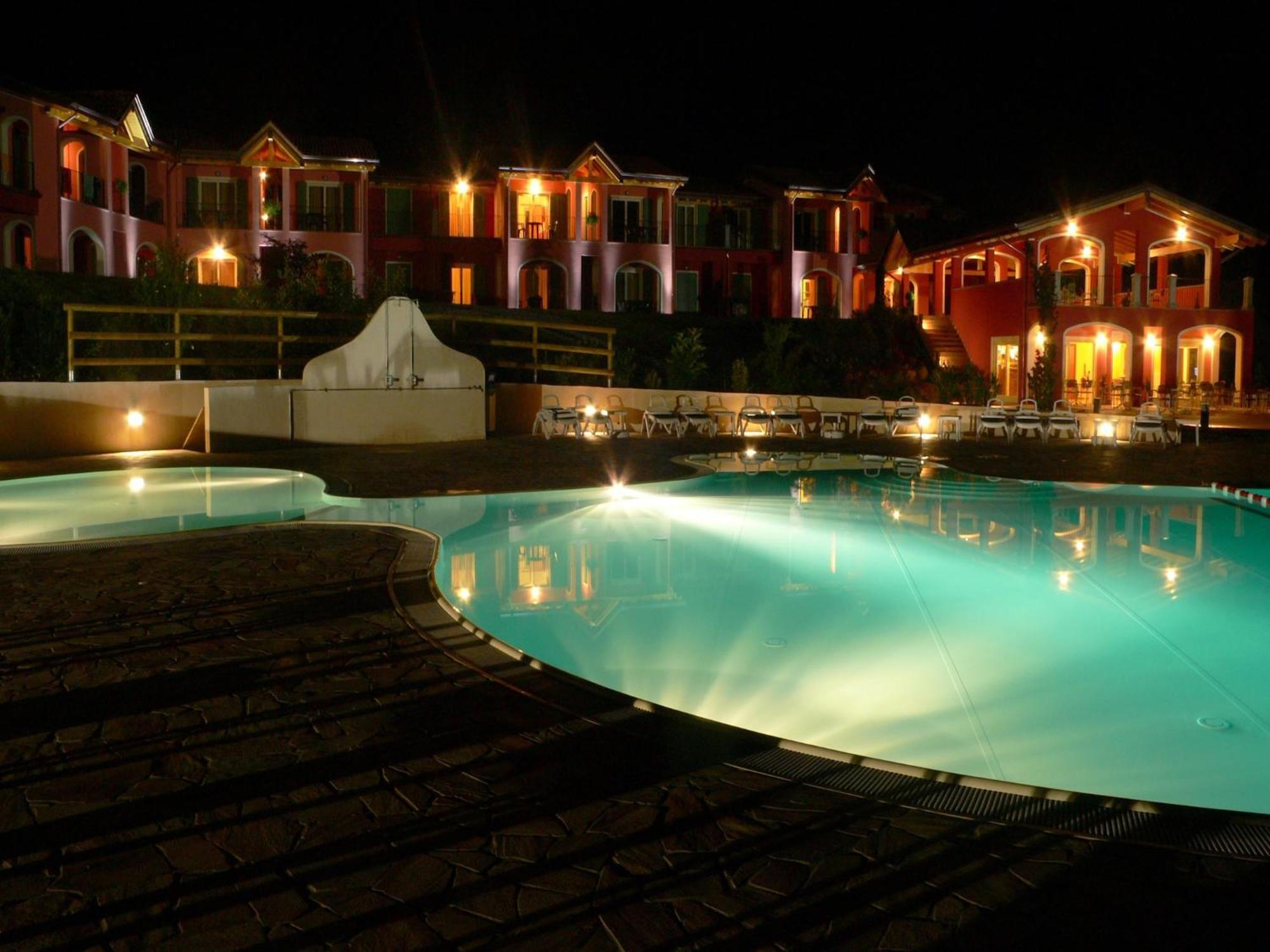 Spacious Apartment In Idro With Shared Pool Crone Kültér fotó